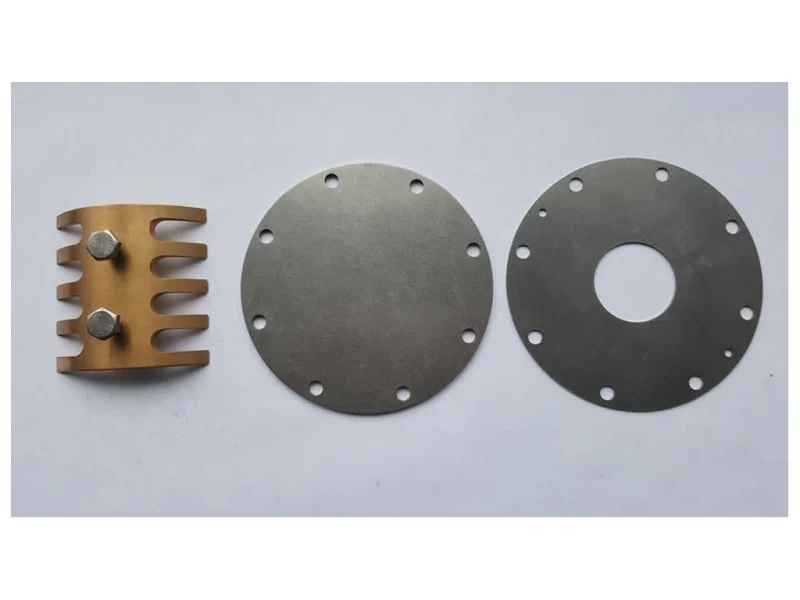 Mitsubishi Tarak Kapak Pul